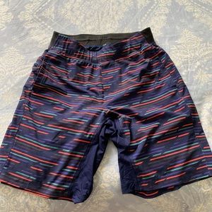 Men’s 9” lululemon shorts with liner !!!